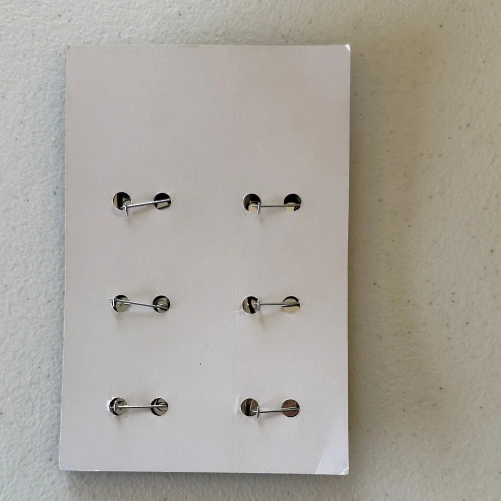 Hamilton Button Set - Picture 2 of 2